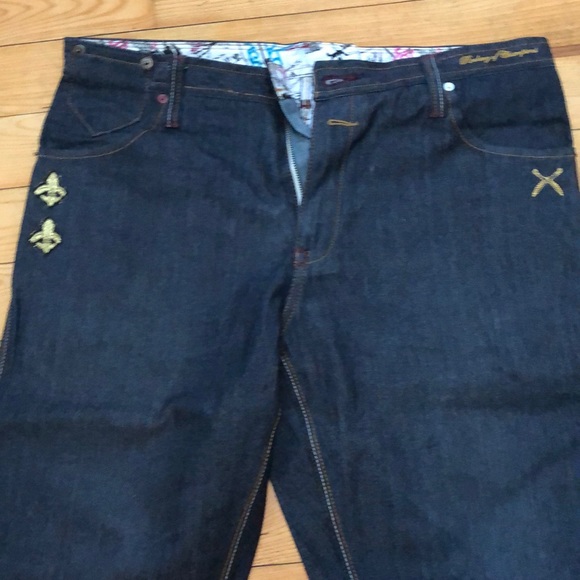 Clothes - Picture 2 of 7